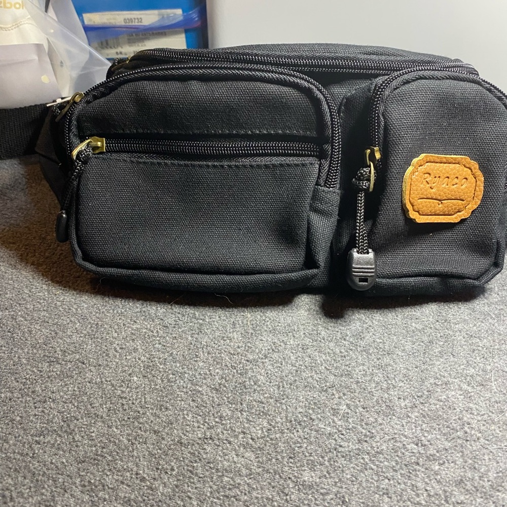 Ryaco Running Belt / Fanny Pack - Black Nylon